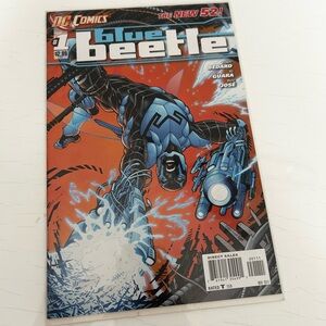2011 DC Comics Blue Beetle #1 Comic Book Collectible First Issue Superhero